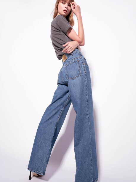 Jeans wide leg con bottoni gioiello - 2