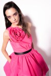 Mini dress monospalla con rosa - 3